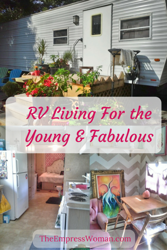 What's it like to live in a tiny house? Living in an RV has it's pros and cons.