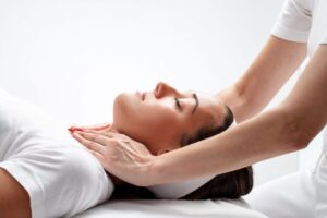 Reiki healing session the empress woman